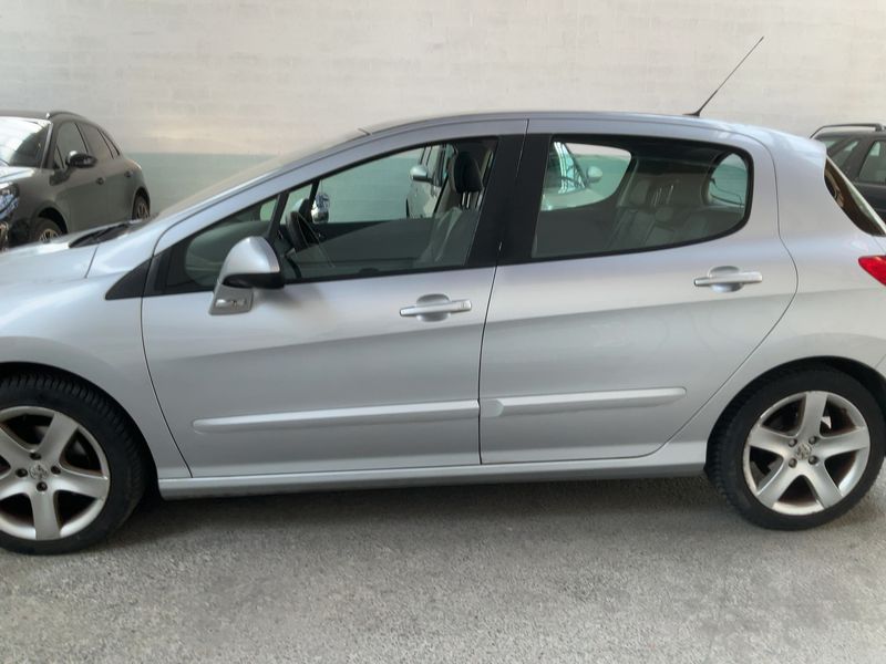 Peugeot 308 1.6 HDi Feline 2008 – снимка 4
