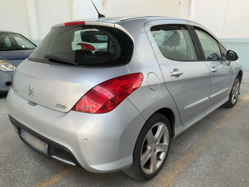 Peugeot 308 1.6 HDi Feline 2008 – снимка 8