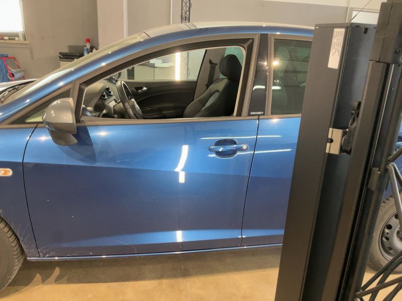 Seat Ibiza 1.4 TDI Connect 2015 – снимка 4