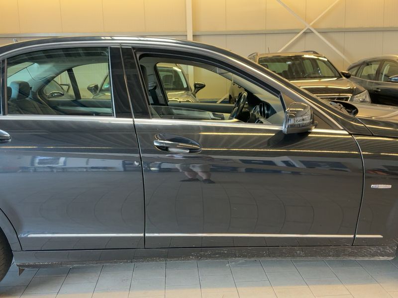 Mercedes-Benz C-Klasse C 180 CGI BlueEfficiency Avantgarde 2012 – снимка 10