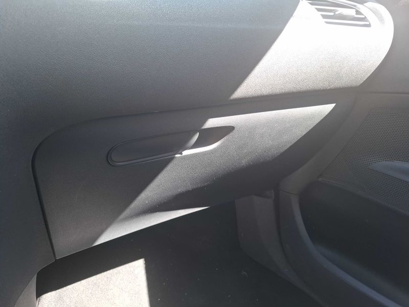 Citroen C4 1.6 Blue-HDi Millenium 2016 – снимка 37