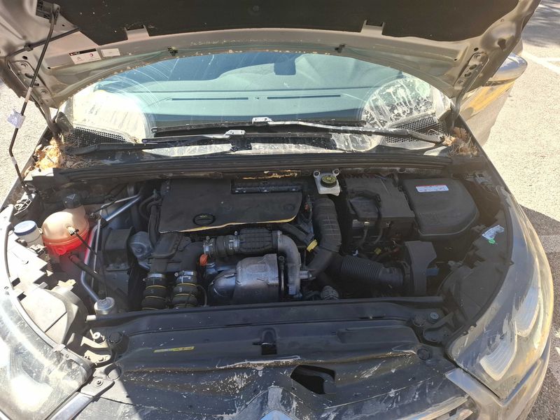 Citroen C4 1.6 Blue-HDi Millenium 2016 – снимка 8