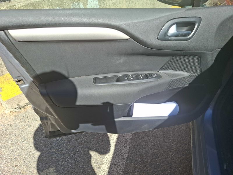 Citroen C4 1.6 Blue-HDi Millenium 2016 – снимка 32