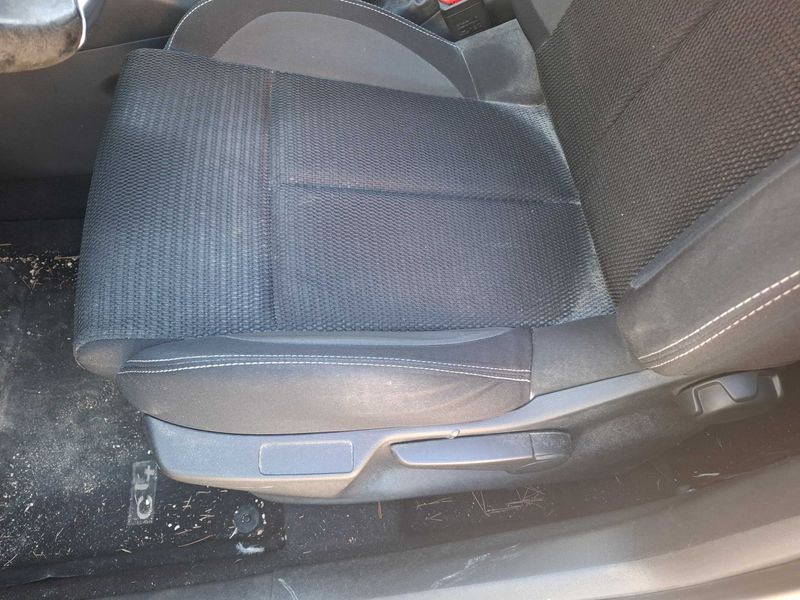Citroen C4 1.6 Blue-HDi Millenium 2016 – снимка 34