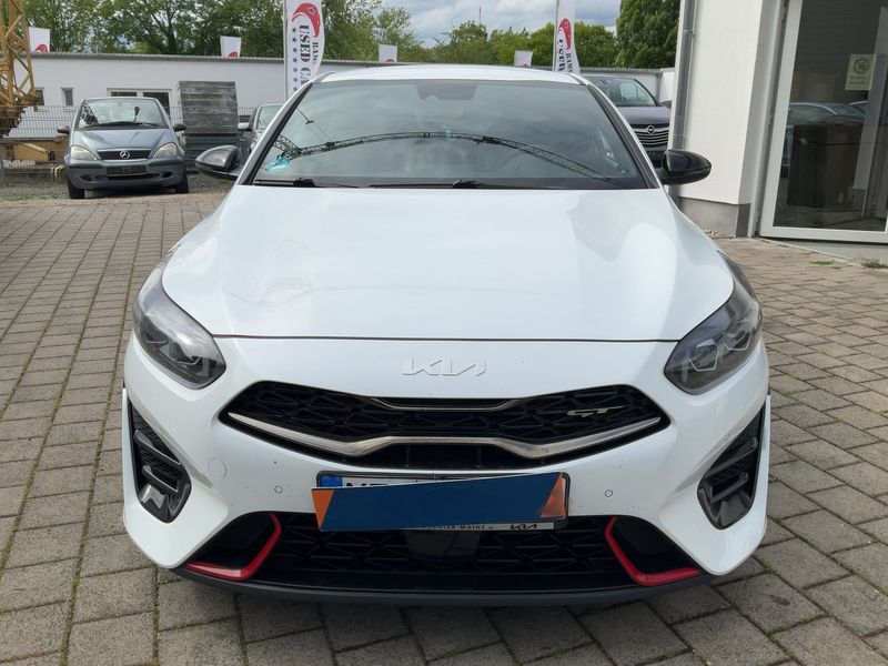 Kia pro_cee'd 1.6 TGDI GT 2023 – снимка 14