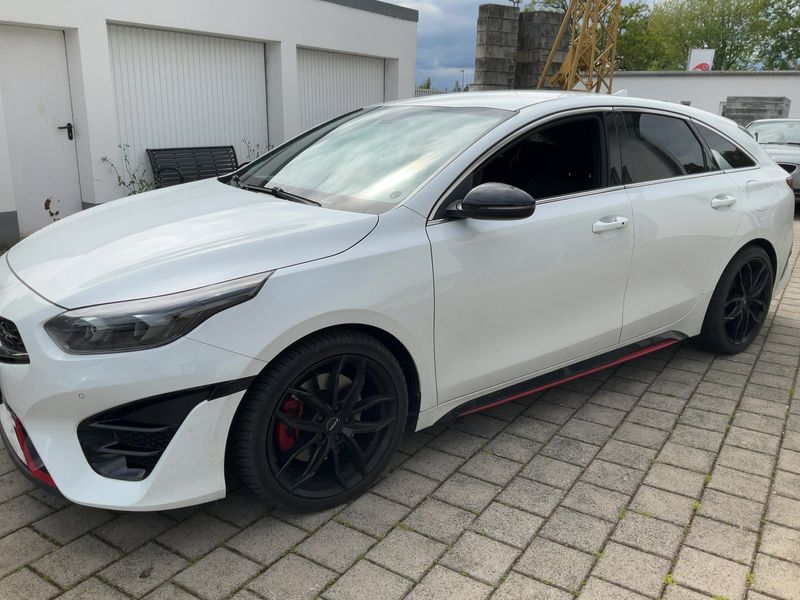 Kia pro_cee'd 1.6 TGDI GT 2023 – снимка 2