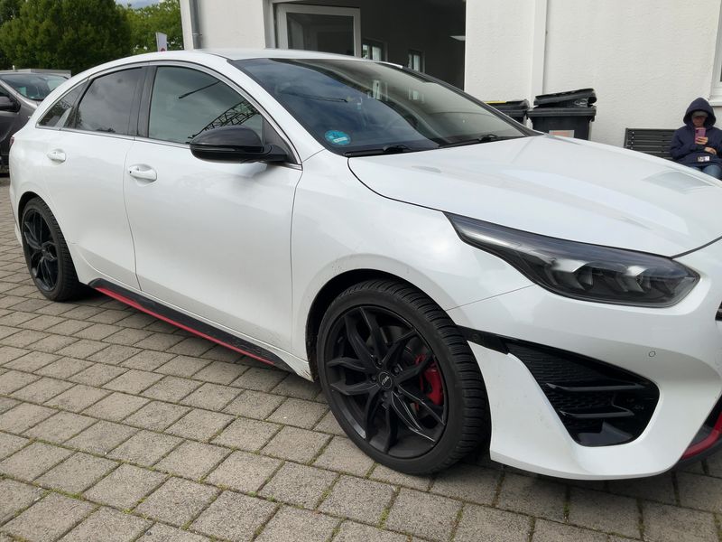 Kia pro_cee'd 1.6 TGDI GT 2023 – снимка 12