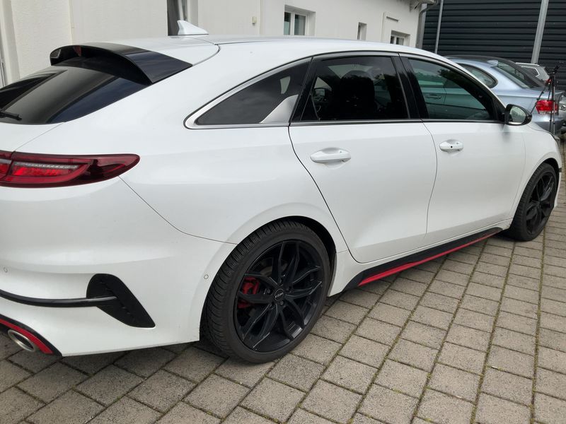 Kia pro_cee'd 1.6 TGDI GT 2023 – снимка 8