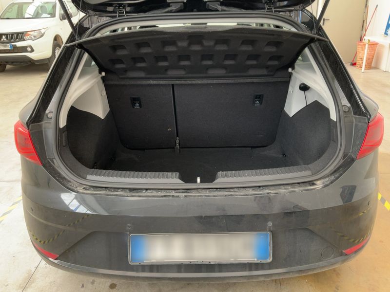 Seat Leon 1.6 TDI Style 2020 – снимка 15