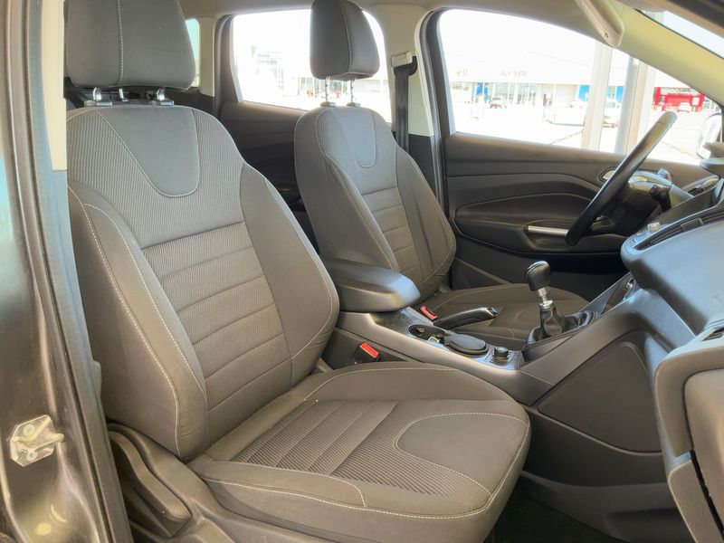 Ford Kuga 2.0 TDCi Trend 2016 – снимка 16