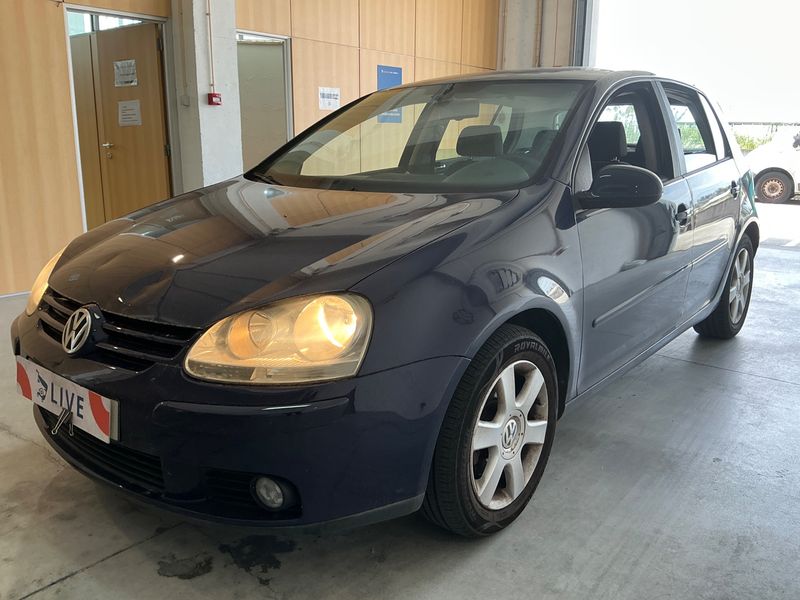 Volkswagen Golf V 1.4 FSI Highline 2005 – снимка 1