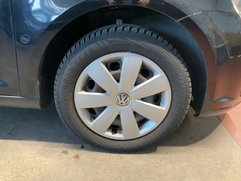 Volkswagen Touran 1.6 TDI Comfortline 2012 – снимка 11