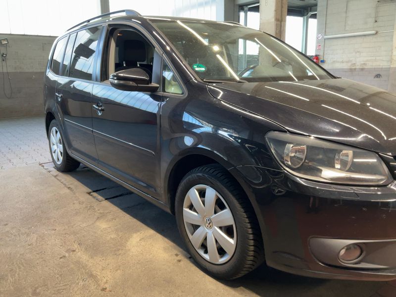 Volkswagen Touran 1.6 TDI Comfortline 2012 – снимка 12