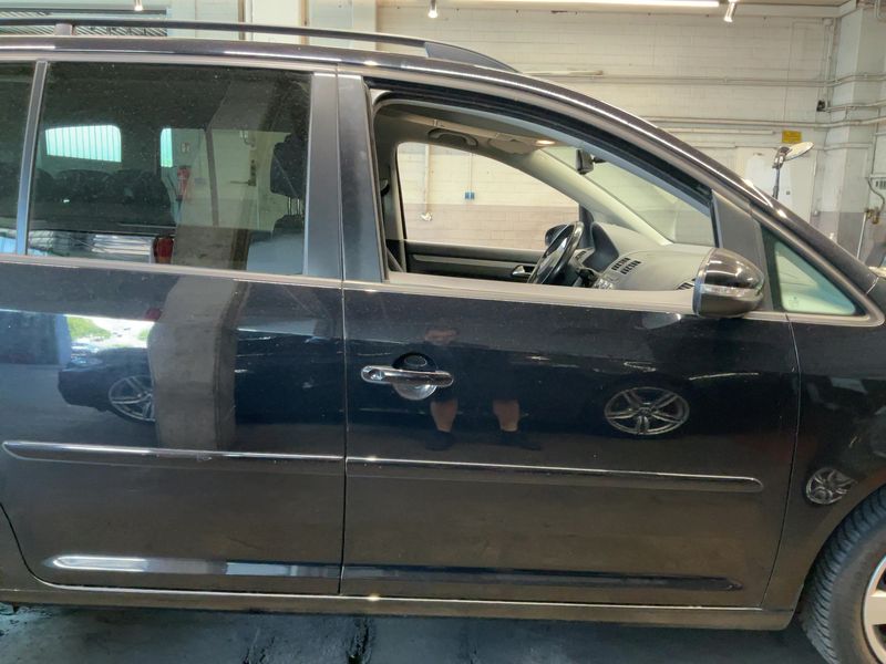 Volkswagen Touran 1.6 TDI Comfortline 2012 – снимка 10