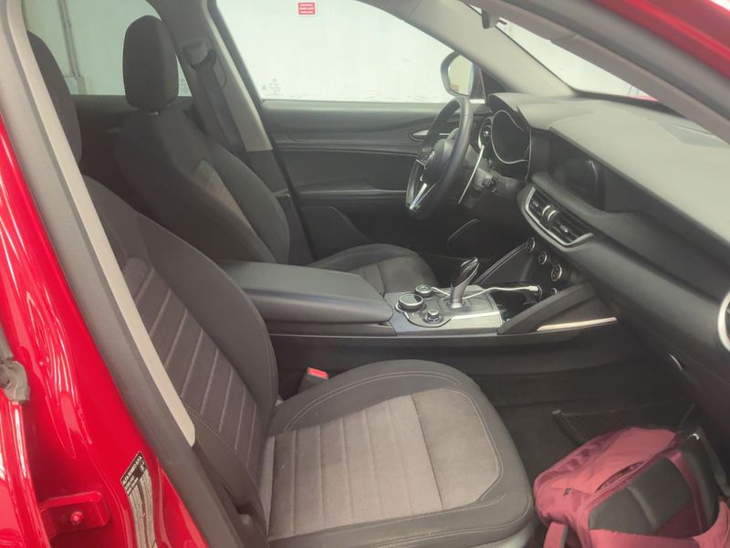 Alfa Romeo Stelvio 2.2 JTDM Business Q4 2019 – снимка 16