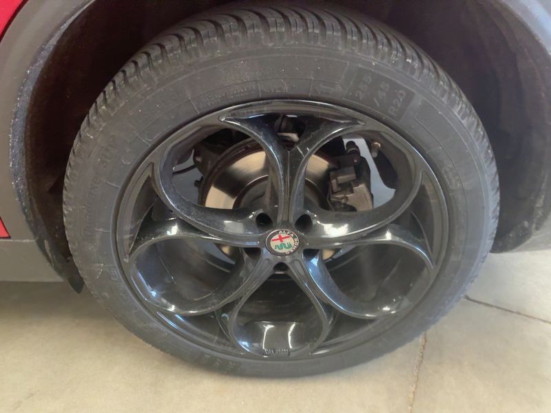 Alfa Romeo Stelvio 2.2 JTDM Business Q4 2019 – снимка 5