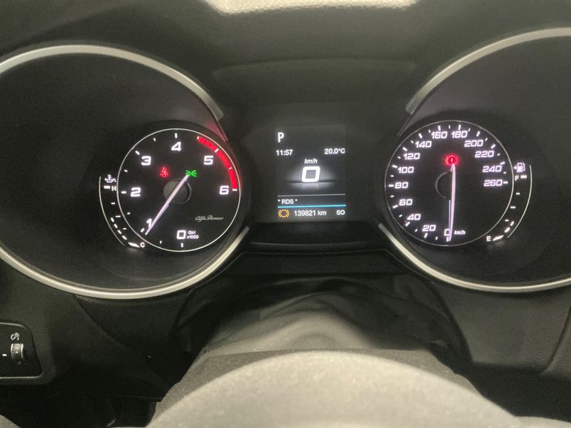 Alfa Romeo Stelvio 2.2 JTDM Business Q4 2019 – снимка 18