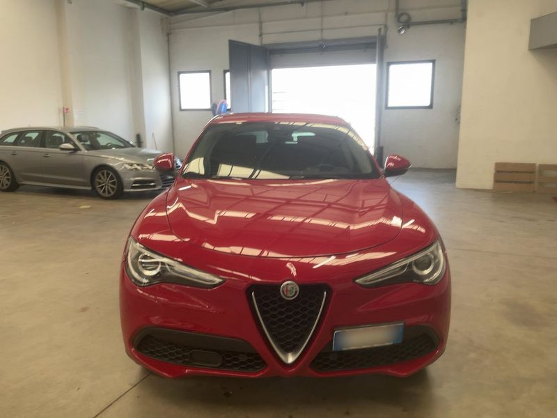 Alfa Romeo Stelvio 2.2 JTDM Business Q4 2019 – снимка 14