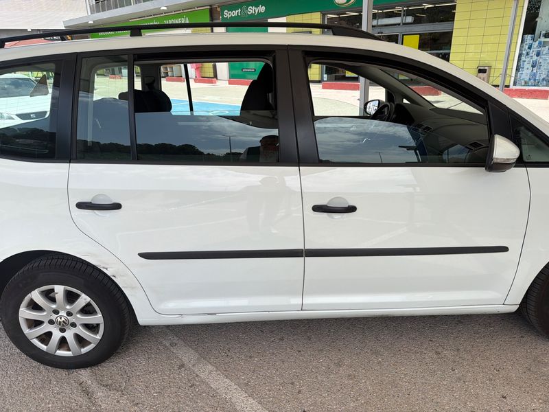 Volkswagen Touran 1.6 TDI Edition 2015 – снимка 10