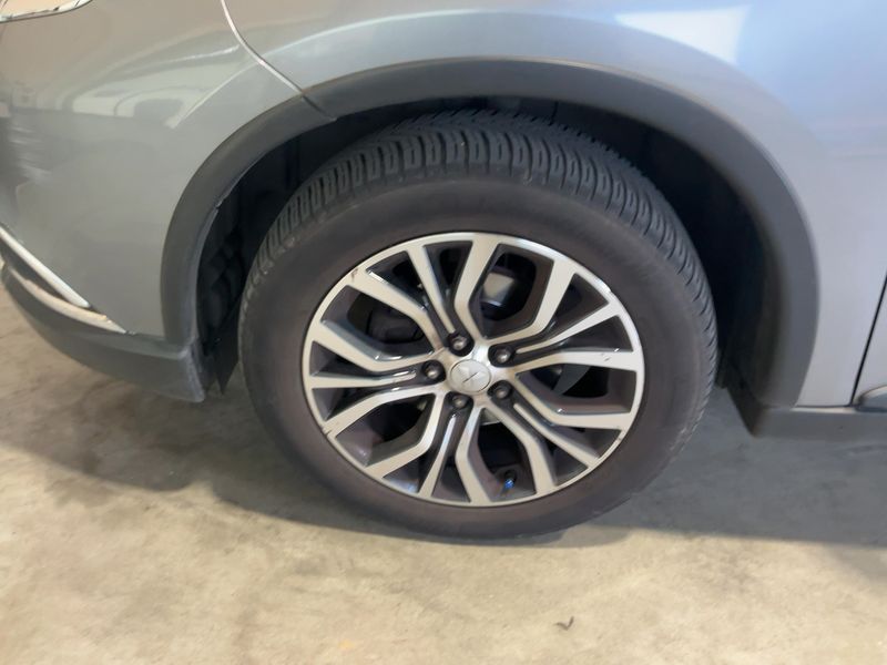 Mitsubishi Outlander 2.2 DI-D Intense ClearTec 4WD 2016 – снимка 3