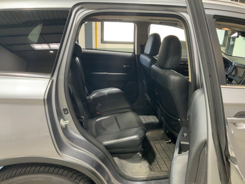 Mitsubishi Outlander 2.2 DI-D Intense ClearTec 4WD 2016 – снимка 19