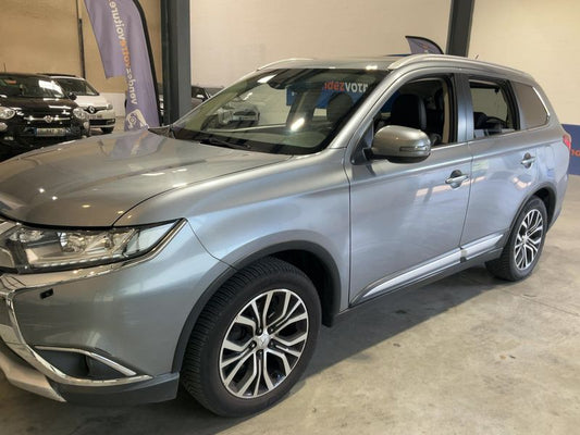 Mitsubishi Outlander 2.2 DI-D Intense ClearTec 4WD 2016 – снимка 2
