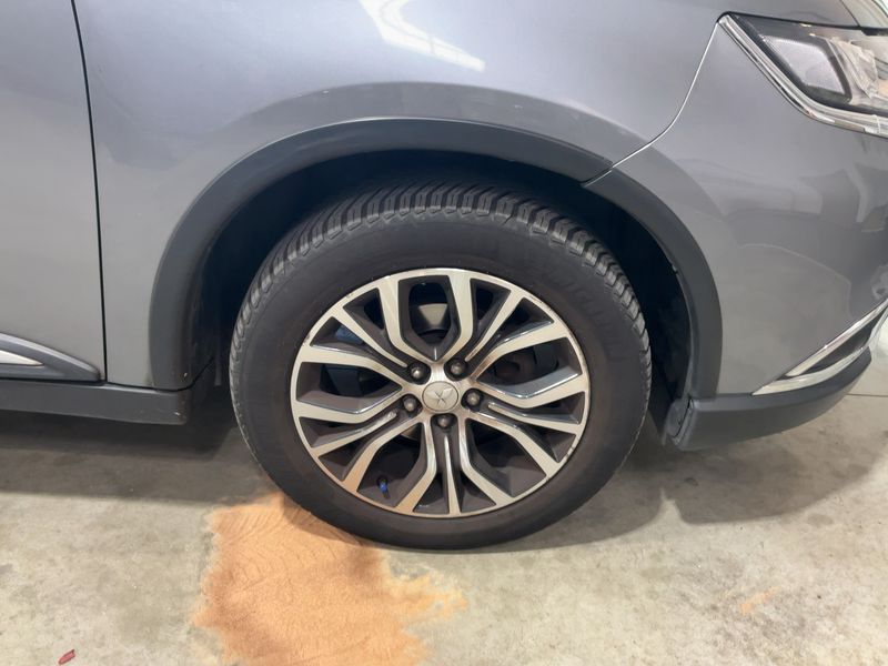 Mitsubishi Outlander 2.2 DI-D Intense ClearTec 4WD 2016 – снимка 11