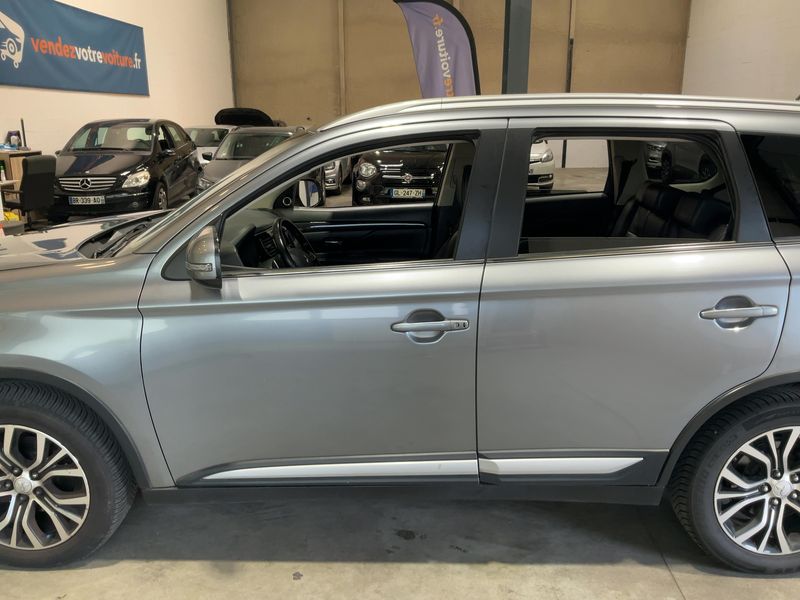 Mitsubishi Outlander 2.2 DI-D Intense ClearTec 4WD 2016 – снимка 4
