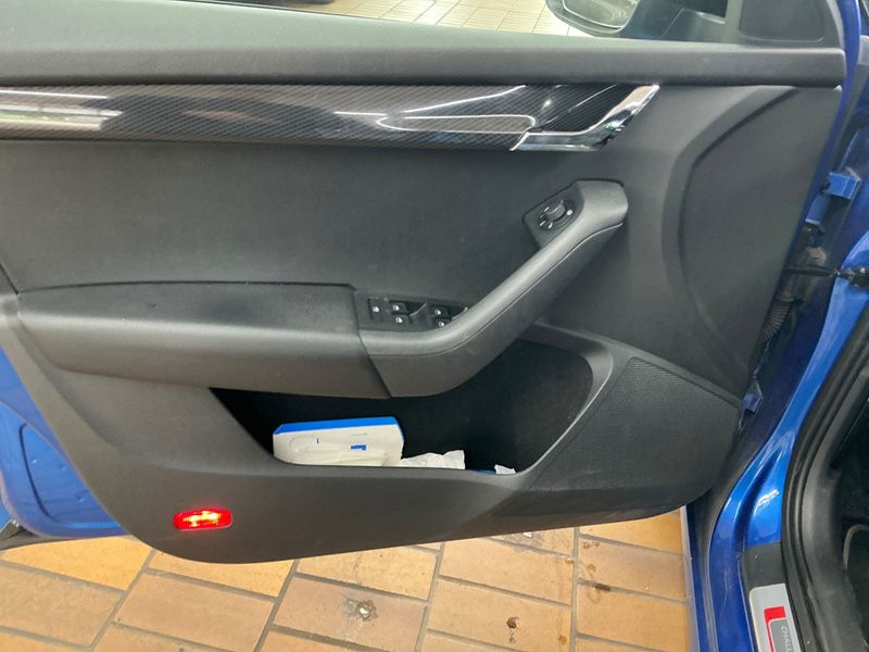 Skoda Octavia 2.0 TDI RS 2015 – снимка 27
