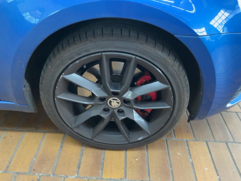 Skoda Octavia 2.0 TDI RS 2015 – снимка 11