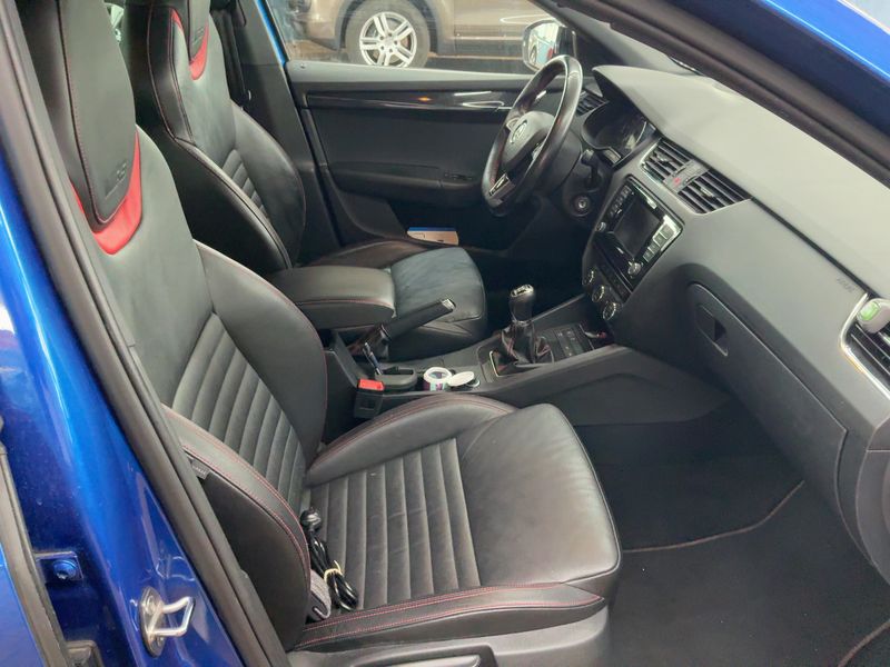Skoda Octavia 2.0 TDI RS 2015 – снимка 16