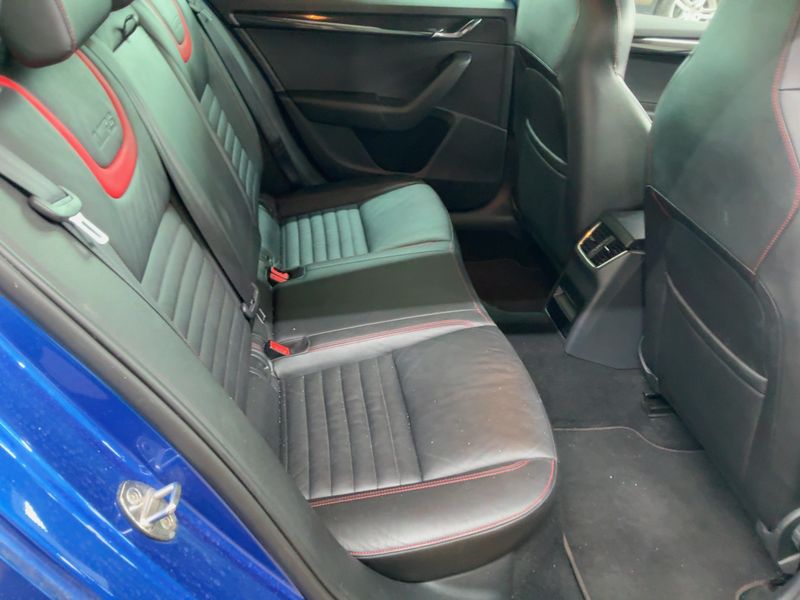 Skoda Octavia 2.0 TDI RS 2015 – снимка 19