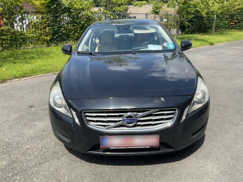 Volvo S60 2.0 D4 Momentum 2011 – снимка 14
