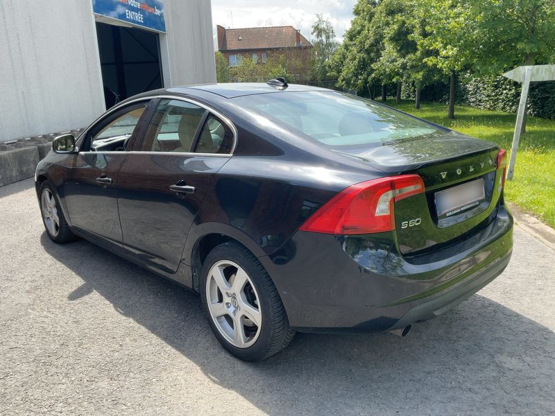 Volvo S60 2.0 D4 Momentum 2011 – снимка 6
