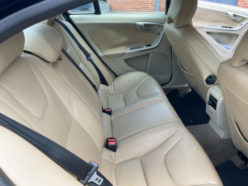 Volvo S60 2.0 D4 Momentum 2011 – снимка 19
