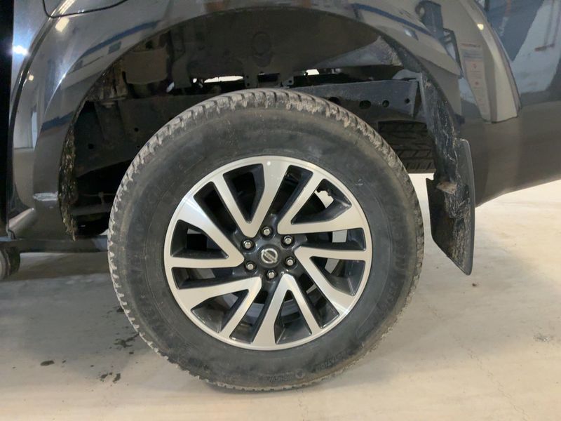 Nissan Navara NP-300 2.3 dCi Tekna+ Double Cab 4x4 2018 – снимка 5