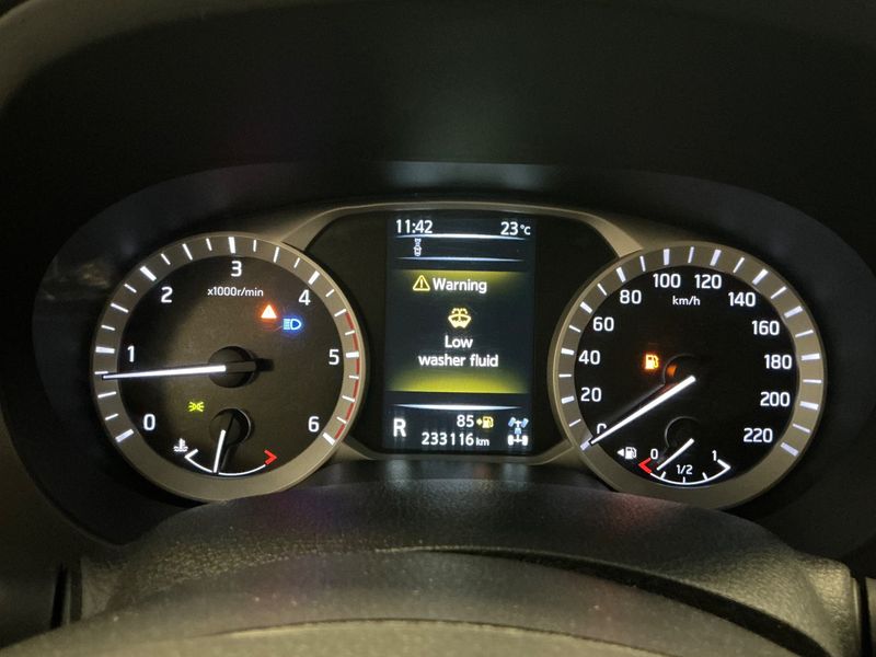 Nissan Navara NP-300 2.3 dCi Tekna+ Double Cab 4x4 2018 – снимка 18