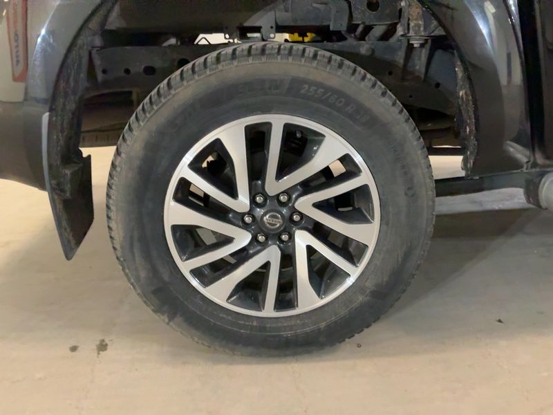Nissan Navara NP-300 2.3 dCi Tekna+ Double Cab 4x4 2018 – снимка 9