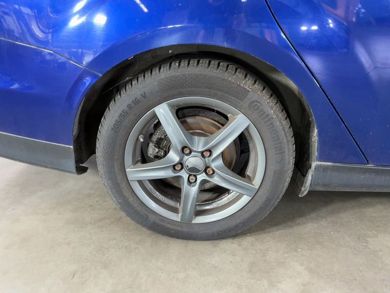 Ford Focus 1.0 EcoBoost SYNC Edition 2014 – снимка 9