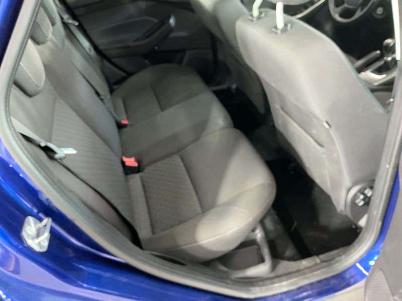 Ford Focus 1.0 EcoBoost SYNC Edition 2014 – снимка 20