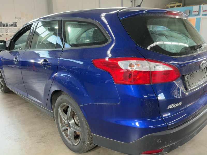Ford Focus 1.0 EcoBoost SYNC Edition 2014 – снимка 6