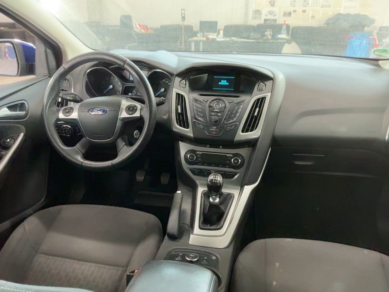 Ford Focus 1.0 EcoBoost SYNC Edition 2014 – снимка 18