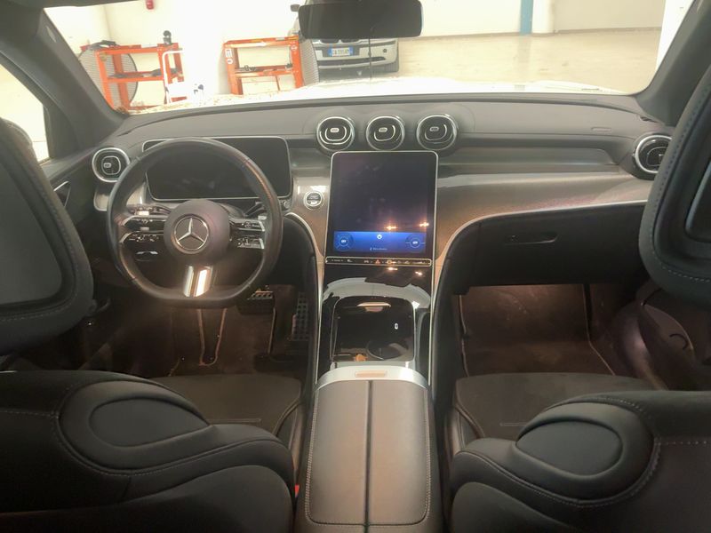 Mercedes-Benz GLC-Klasse GLC 220 d Mild-Hybrid 4Matic AMG Line 2023 – снимка 17