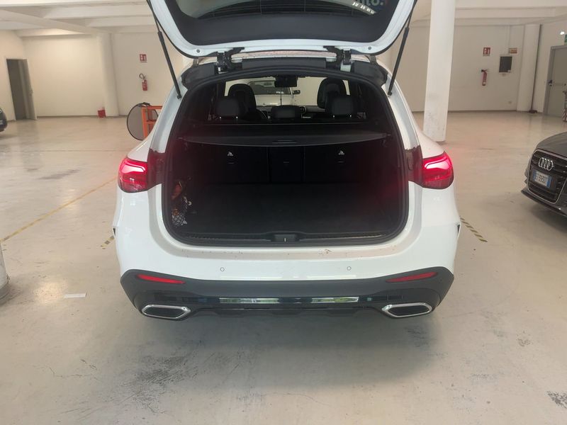 Mercedes-Benz GLC-Klasse GLC 220 d Mild-Hybrid 4Matic AMG Line 2023 – снимка 15