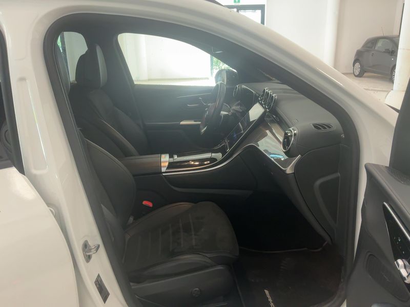 Mercedes-Benz GLC-Klasse GLC 220 d Mild-Hybrid 4Matic AMG Line 2023 – снимка 16