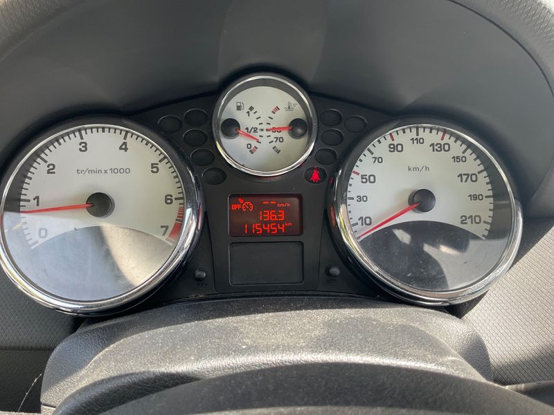 Peugeot 207 1.6 Premium 2010 – снимка 4