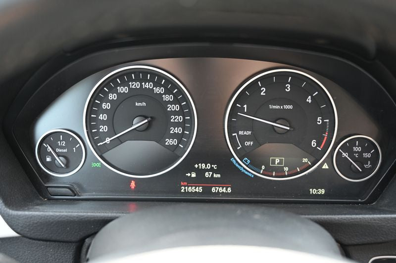 BMW 3er 320d xDrive Advantage 2017 – снимка 12