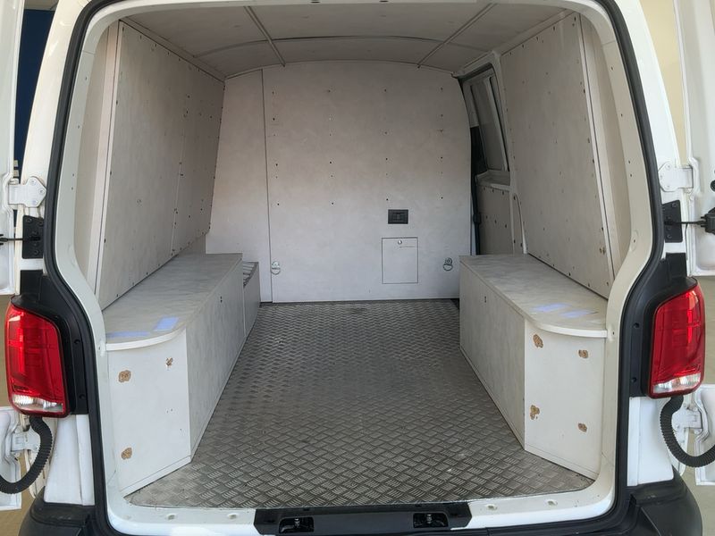 Volkswagen T6 Transporter 2.0 TDI Kasten lang FWD 2023 – снимка 15