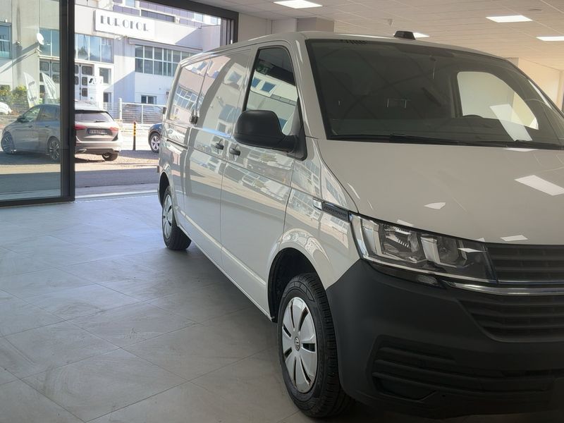 Volkswagen T6 Transporter 2.0 TDI Kasten lang FWD 2023 – снимка 12