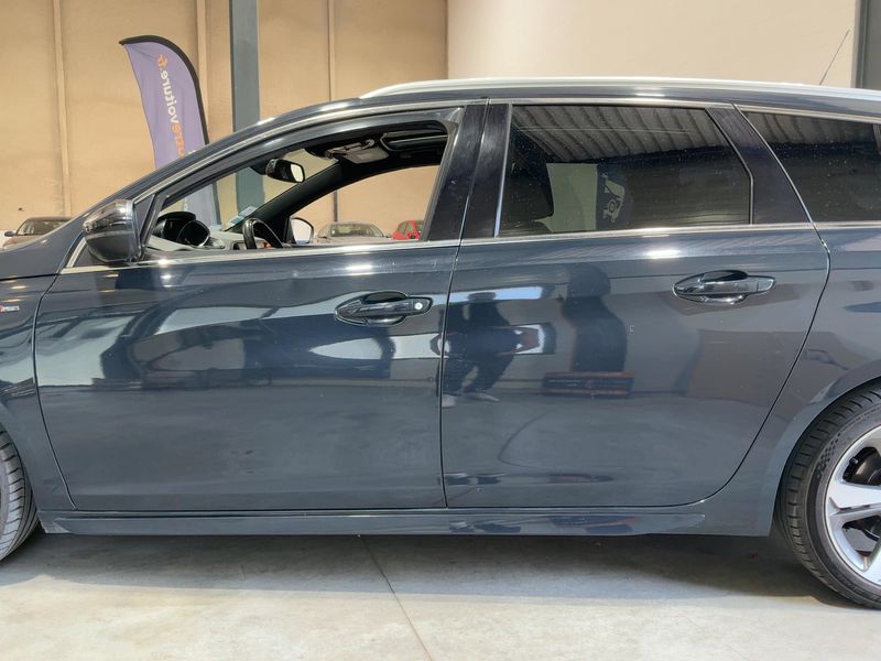Peugeot 308 2.0 Blue-HDi GT Line 2017 – снимка 4